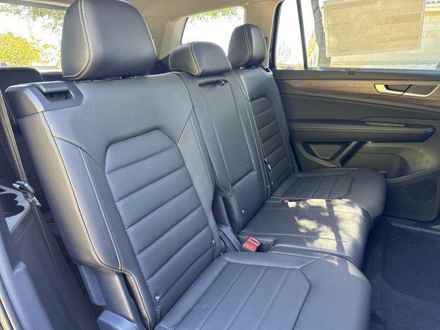 new 2025 Volkswagen Atlas car, priced at $47,072