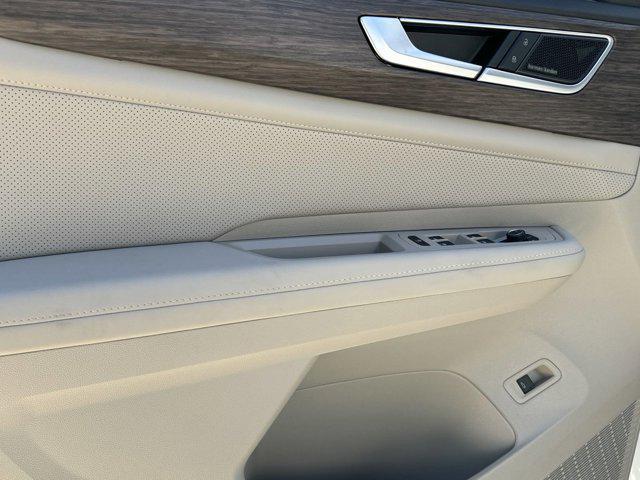 new 2026 Volkswagen Atlas car, priced at $54,972