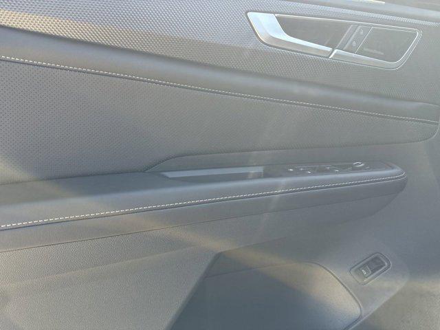 new 2026 Volkswagen Atlas Cross Sport car, priced at $53,775