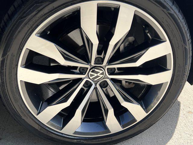 used 2021 Volkswagen Tiguan car, priced at $25,881