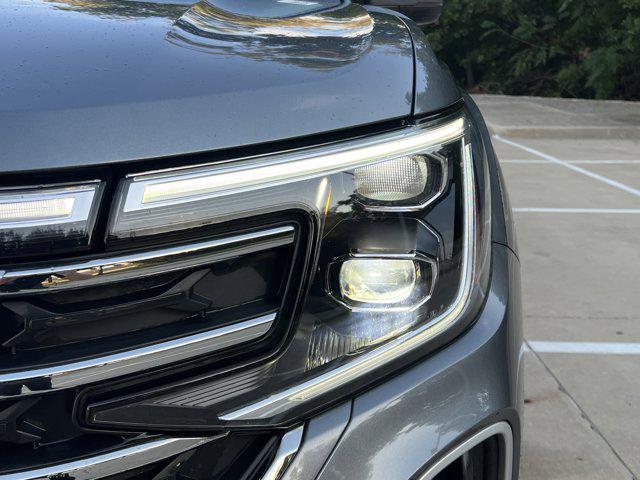 used 2024 Volkswagen Atlas car, priced at $35,821