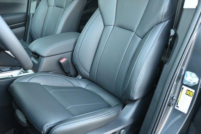 new 2025 Subaru Ascent car, priced at $53,728