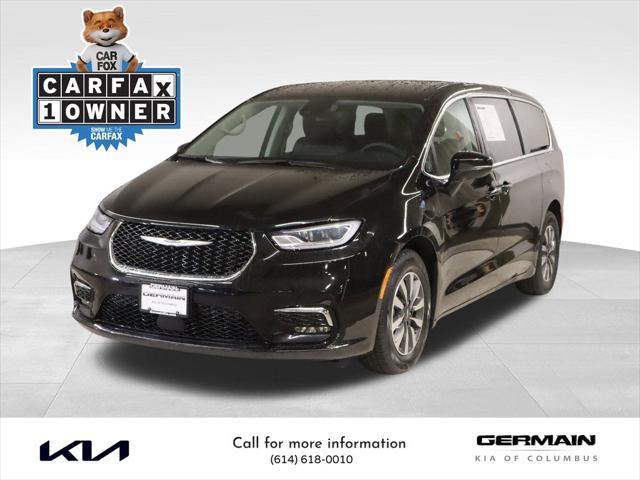 used 2023 Chrysler Pacifica Hybrid car, priced at $27,392