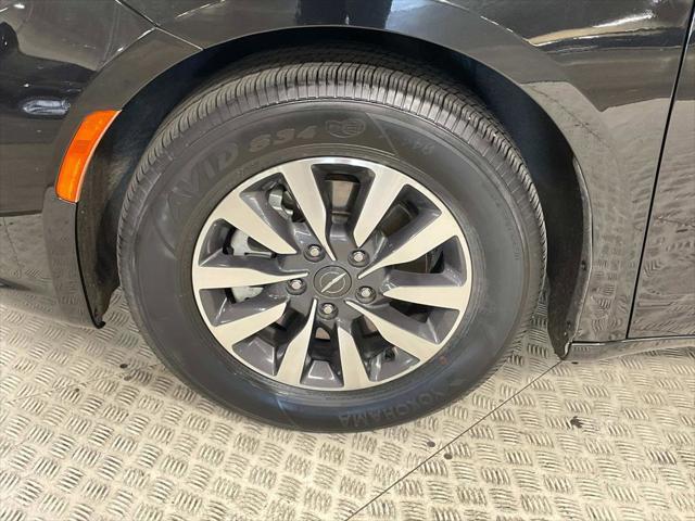 used 2023 Chrysler Pacifica Hybrid car, priced at $24,591