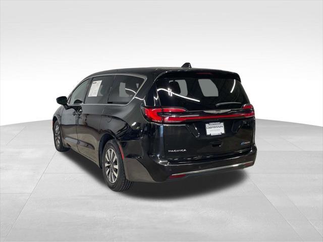 used 2023 Chrysler Pacifica Hybrid car, priced at $24,591