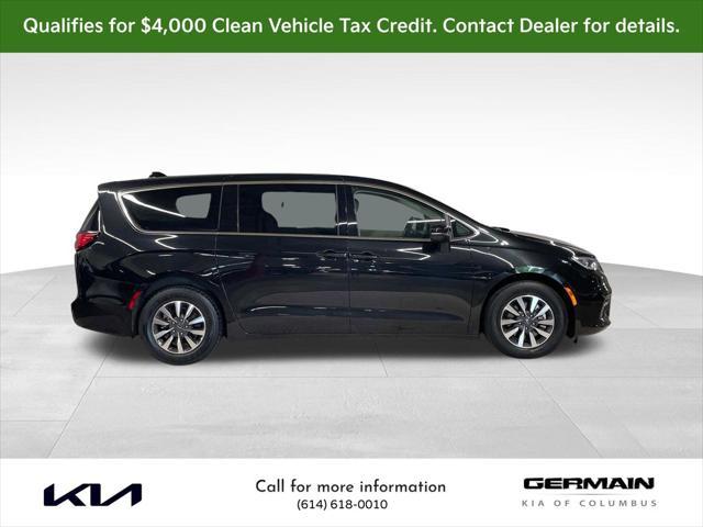 used 2023 Chrysler Pacifica Hybrid car, priced at $24,591