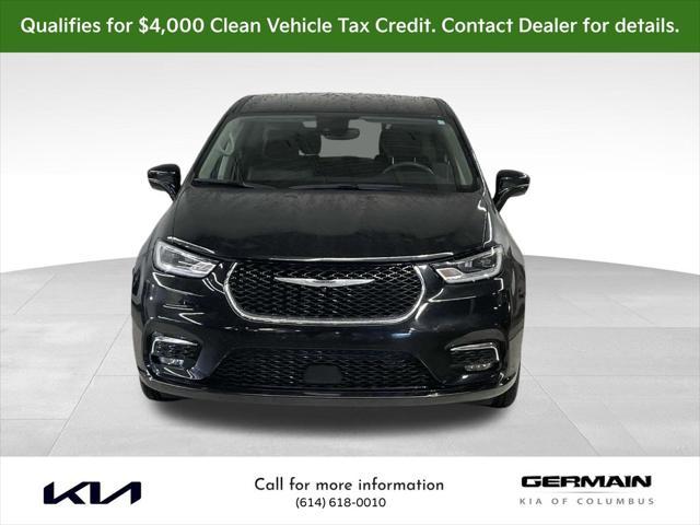 used 2022 Chrysler Pacifica Hybrid car, priced at $23,994