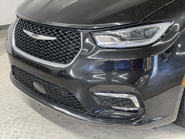 used 2022 Chrysler Pacifica Hybrid car, priced at $23,994