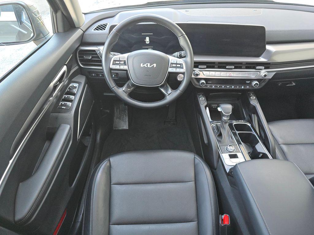used 2025 Kia Telluride car, priced at $36,991