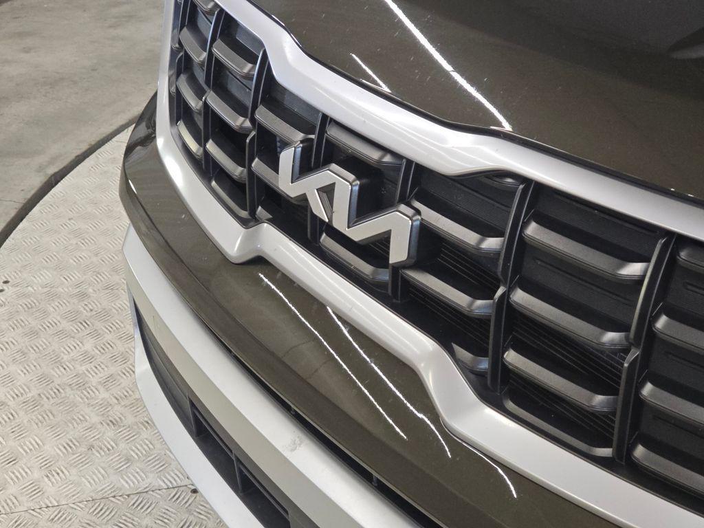 used 2025 Kia Telluride car, priced at $36,991