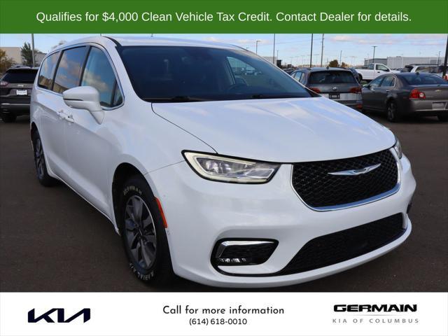 used 2022 Chrysler Pacifica Hybrid car, priced at $21,574