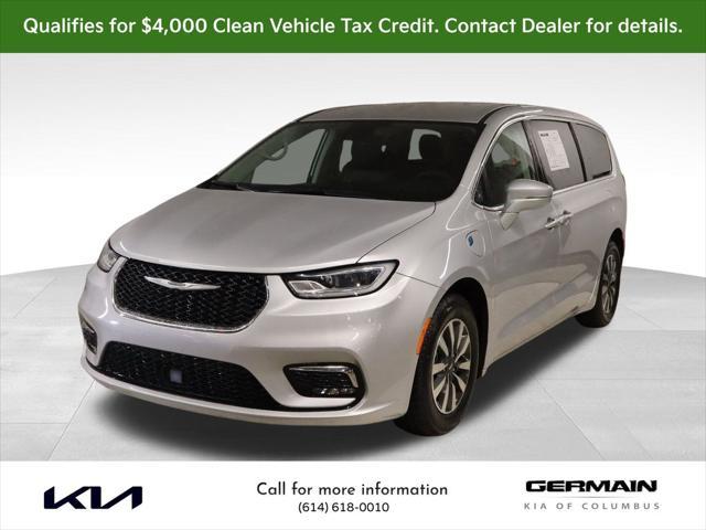 used 2022 Chrysler Pacifica Hybrid car, priced at $23,992