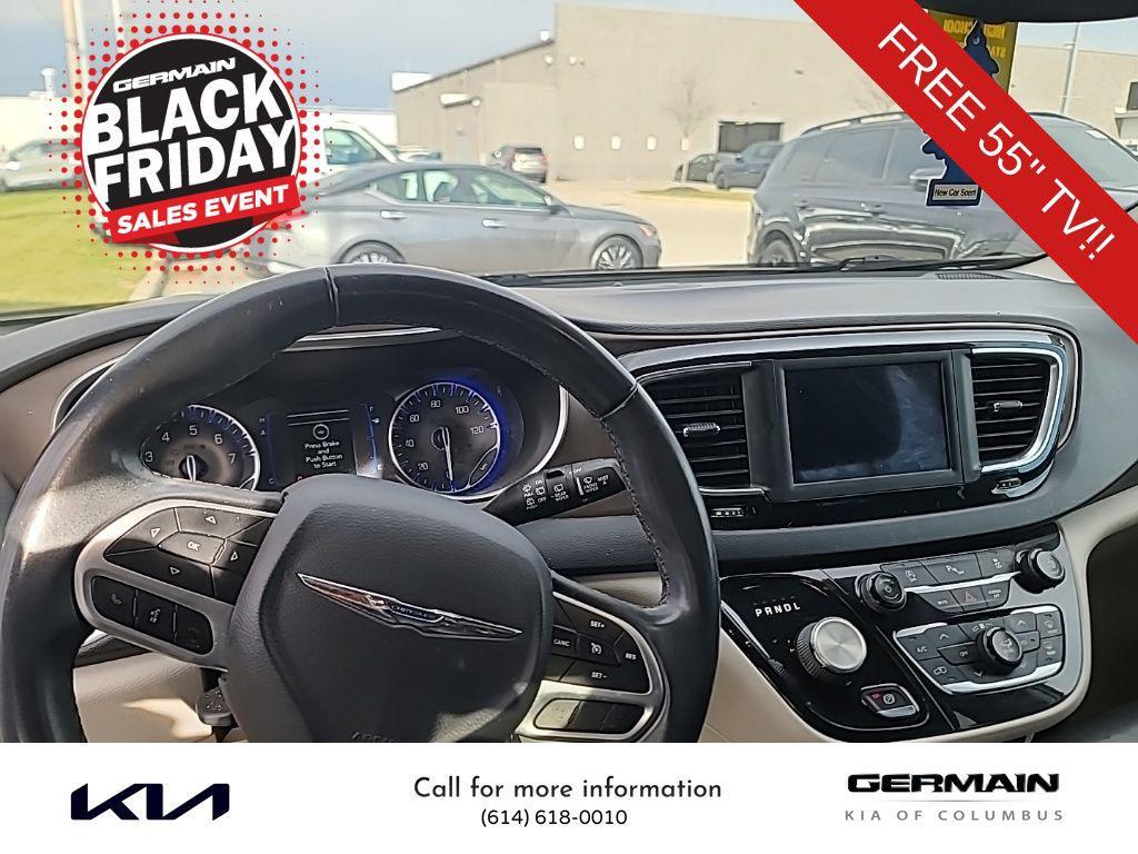 used 2018 Chrysler Pacifica car, priced at $13,991