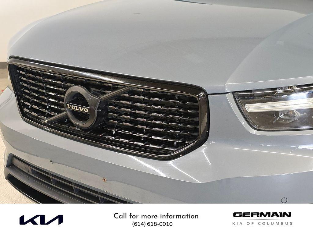 used 2020 Volvo XC40 car, priced at $20,994
