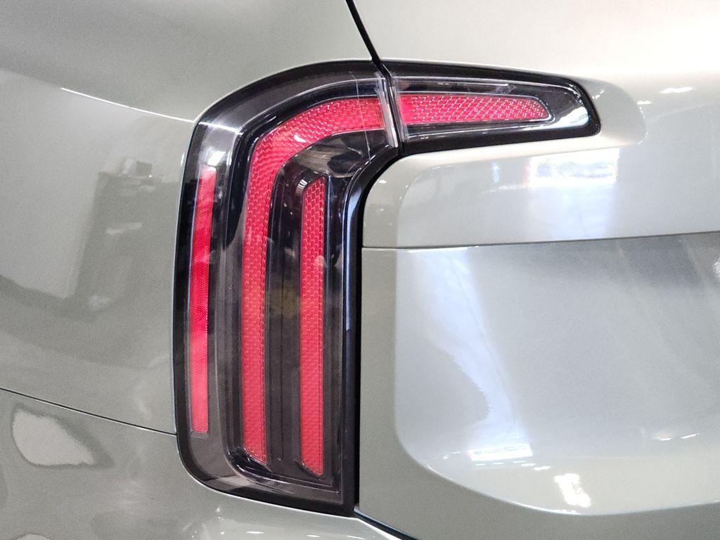 used 2024 Kia Telluride car, priced at $41,295