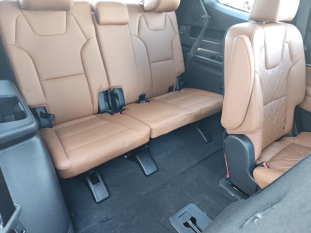 used 2024 Kia Telluride car, priced at $41,295