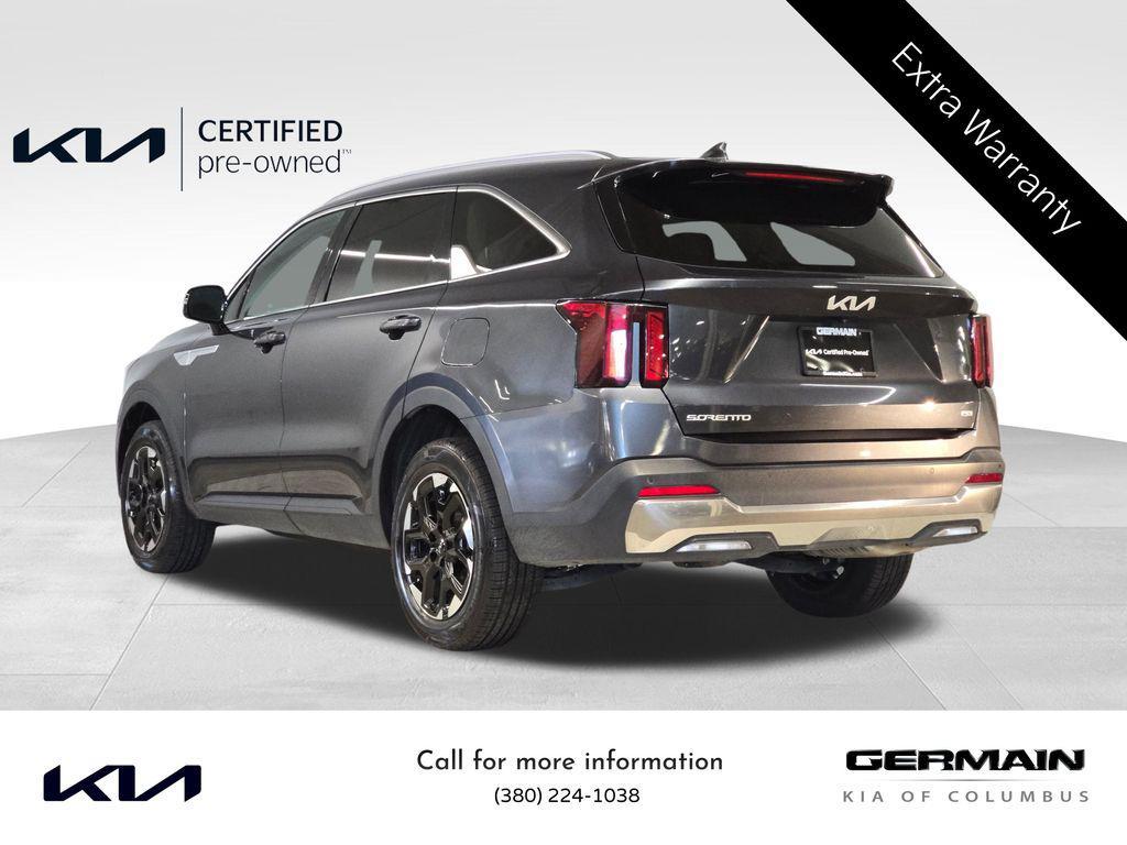 used 2024 Kia Sorento car, priced at $28,584