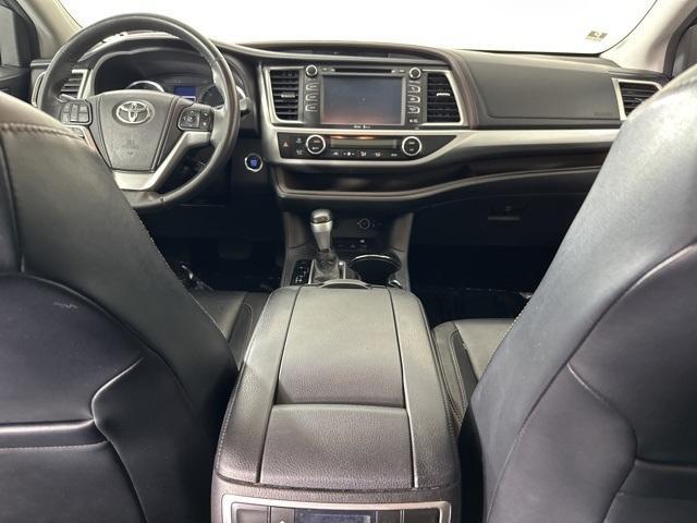 used 2014 Toyota Highlander car, priced at $16,495