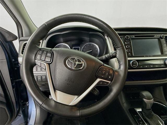 used 2019 Toyota Highlander car, priced at $27,950