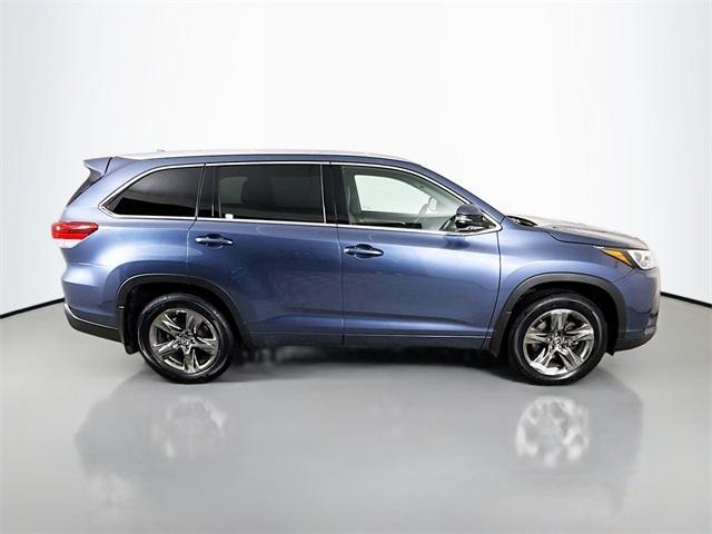 used 2019 Toyota Highlander car, priced at $27,950