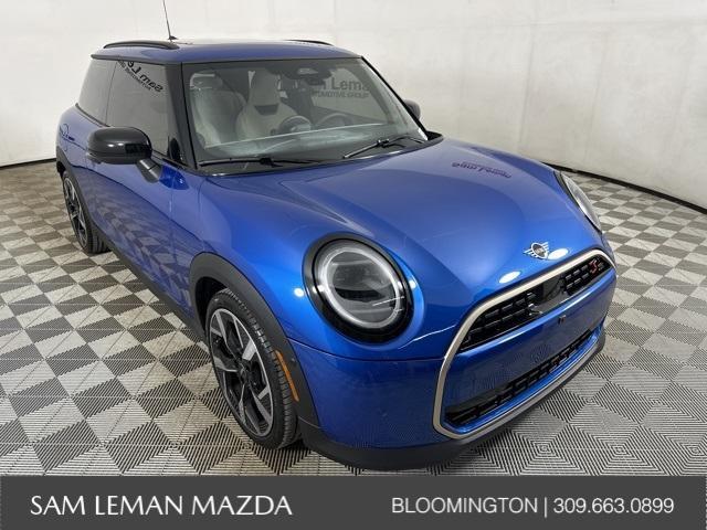 used 2025 MINI Hardtop car, priced at $35,595