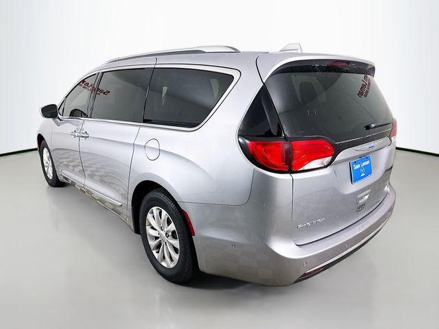 used 2018 Chrysler Pacifica car, priced at $13,995