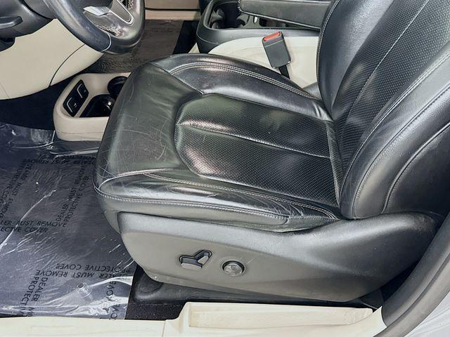 used 2018 Chrysler Pacifica car, priced at $13,995