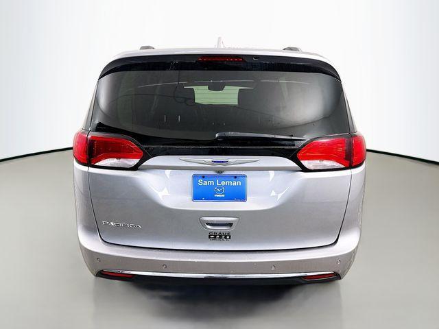 used 2018 Chrysler Pacifica car, priced at $13,995