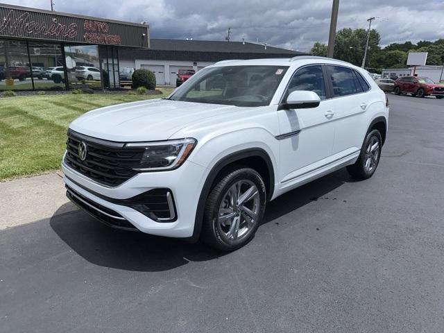 new 2024 Volkswagen Atlas Cross Sport car, priced at $52,396