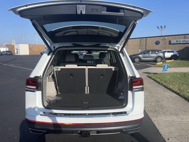 new 2024 Volkswagen Atlas car, priced at $45,559