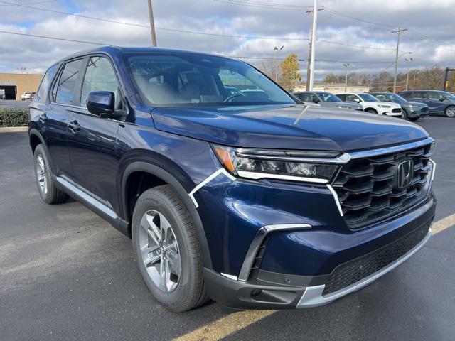 new 2025 Honda Pilot car, priced at $45,499