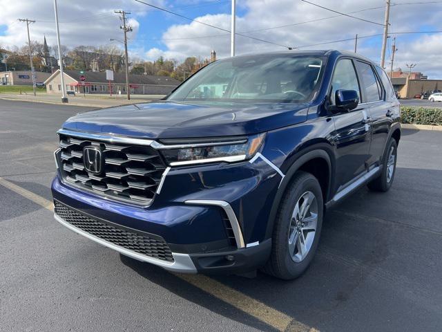 new 2025 Honda Pilot car, priced at $45,499