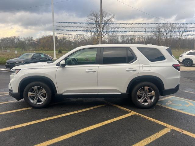 new 2025 Honda Pilot car, priced at $45,950