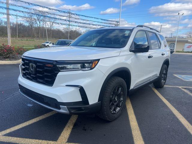 new 2025 Honda Pilot car, priced at $49,750