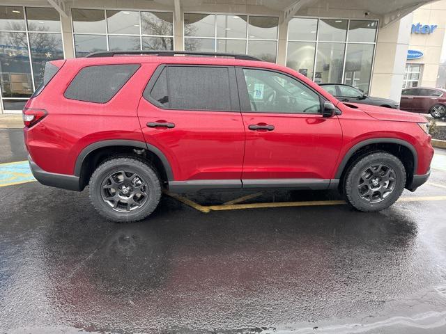 new 2025 Honda Pilot car, priced at $51,250