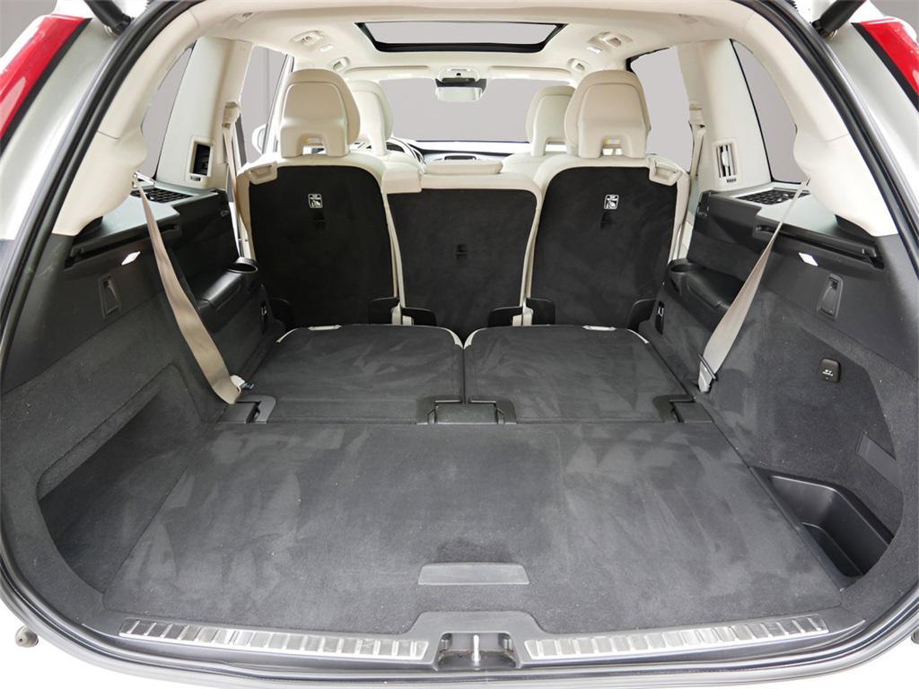 used 2022 Volvo XC90 Recharge Plug-In Hybrid car, priced at $36,995