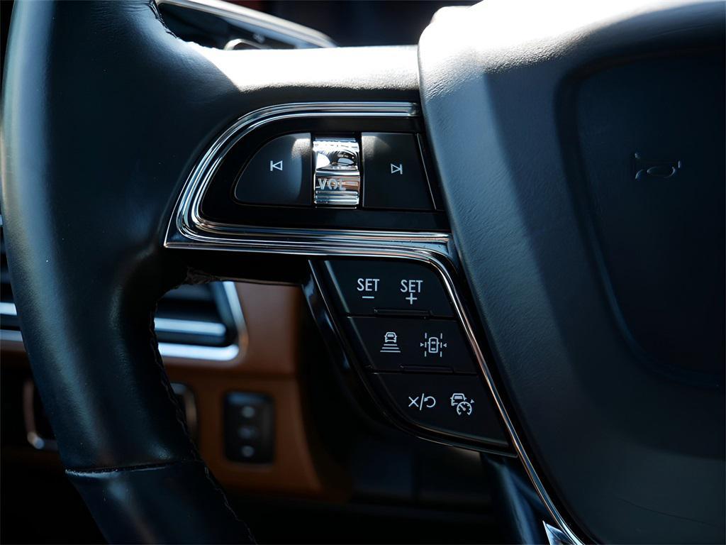 used 2023 Lincoln Navigator car, priced at $62,995