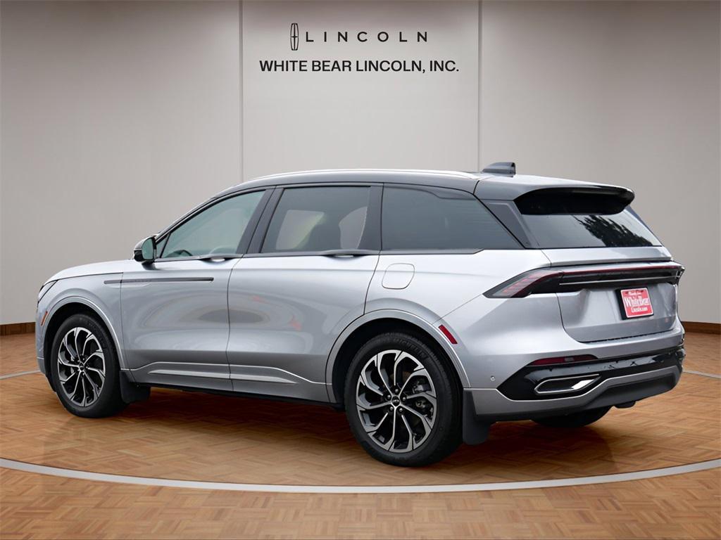 used 2024 Lincoln Nautilus car, priced at $54,995