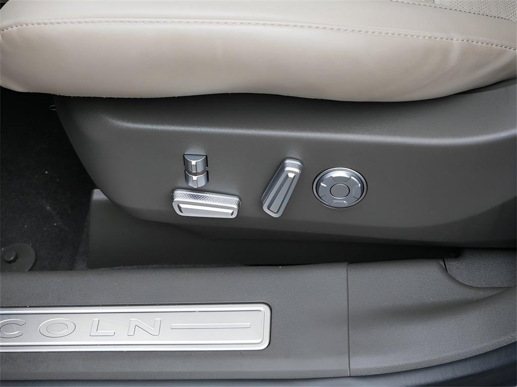 used 2024 Lincoln Nautilus car, priced at $54,995