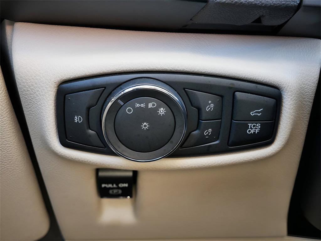 used 2020 Lincoln Nautilus car, priced at $31,995