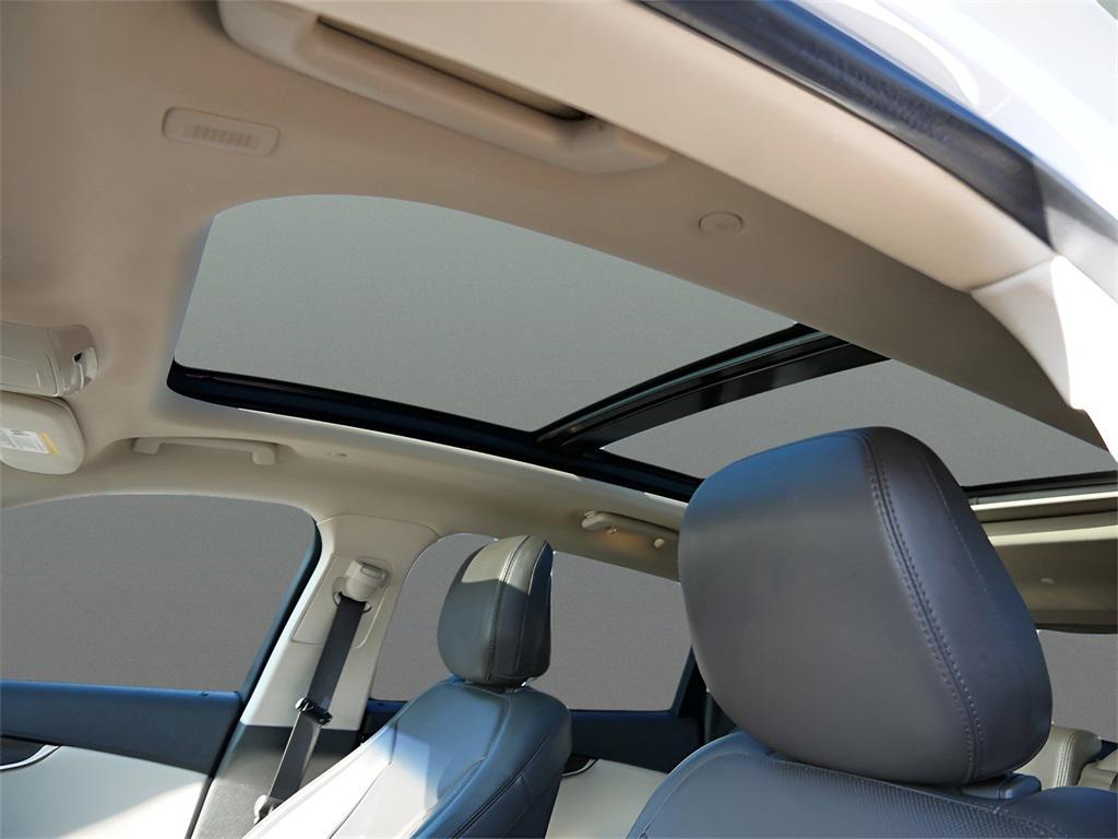 used 2020 Lincoln Nautilus car, priced at $31,995