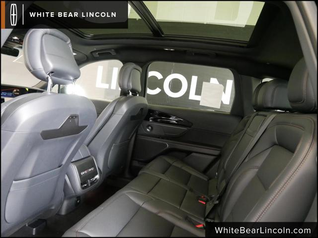 new 2024 Lincoln Nautilus car