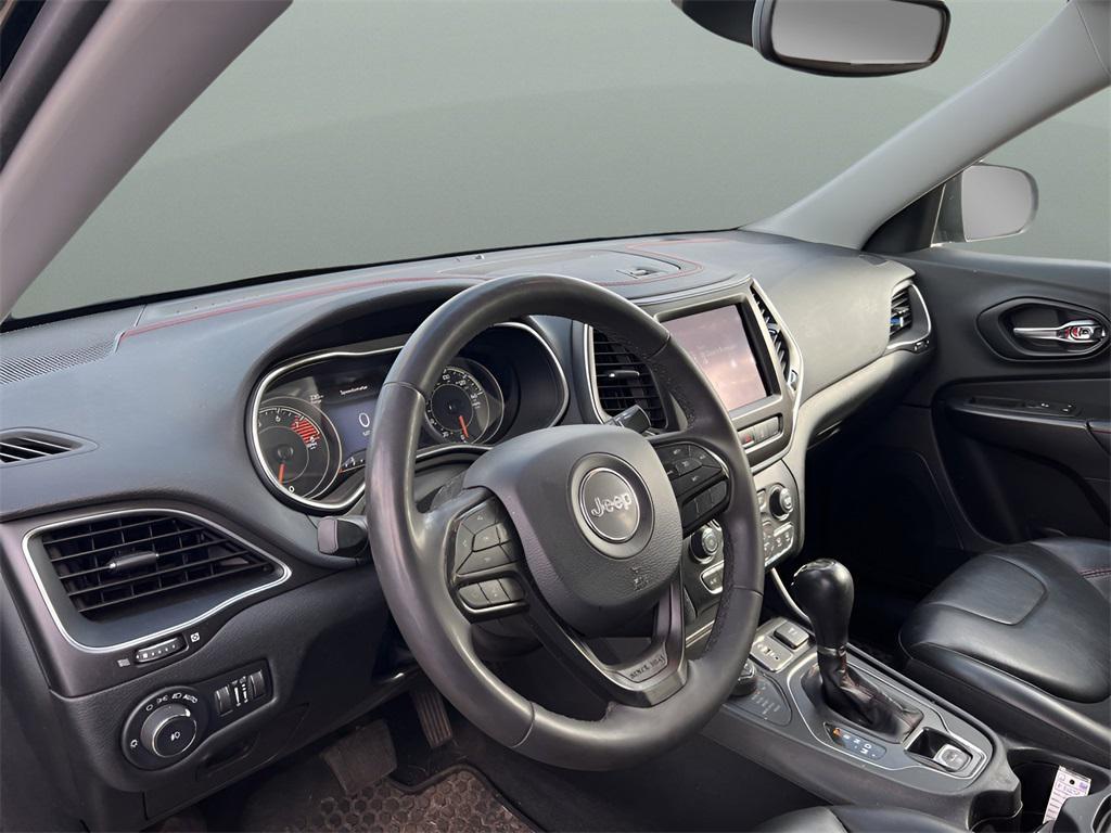 used 2022 Jeep Cherokee car, priced at $24,995