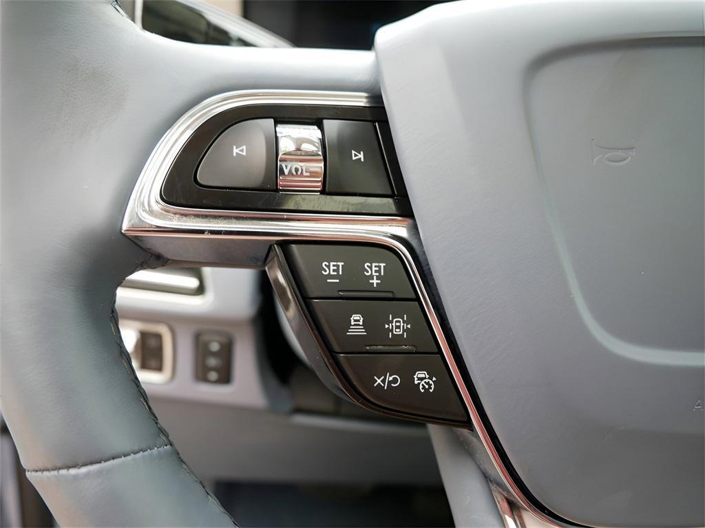 used 2024 Lincoln Navigator car, priced at $92,500