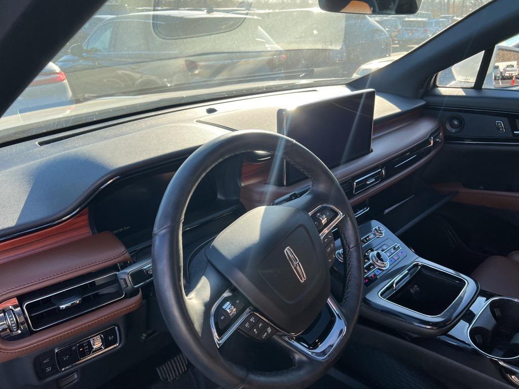 used 2023 Lincoln Nautilus car, priced at $43,995