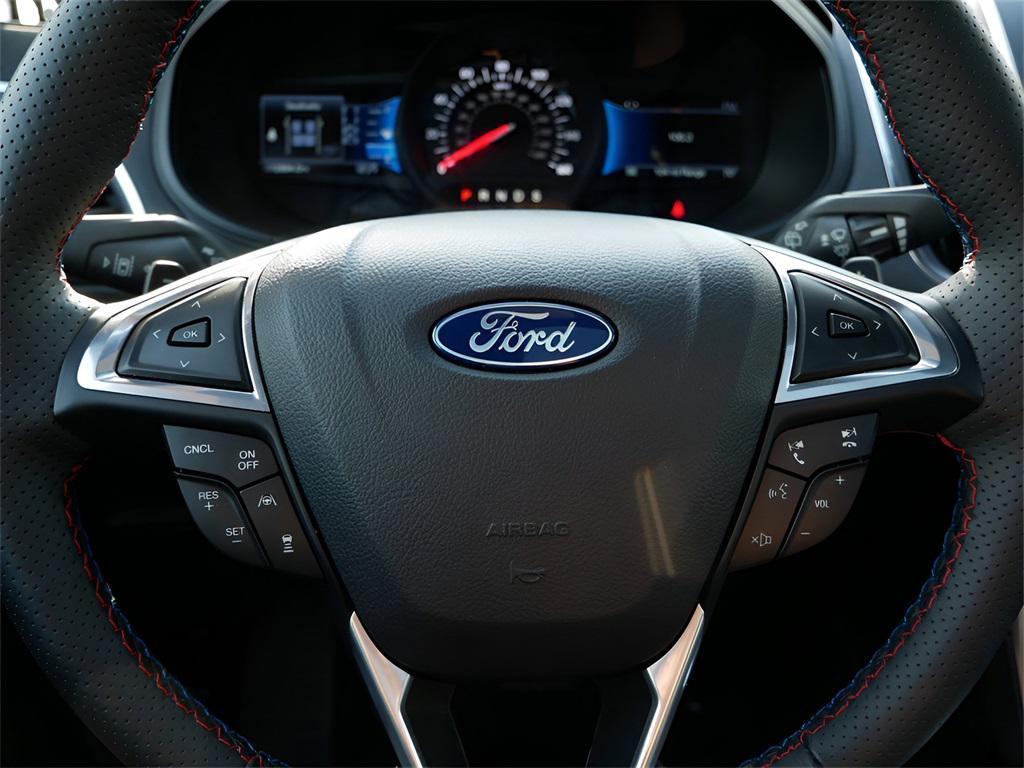 used 2024 Ford Edge car, priced at $39,995
