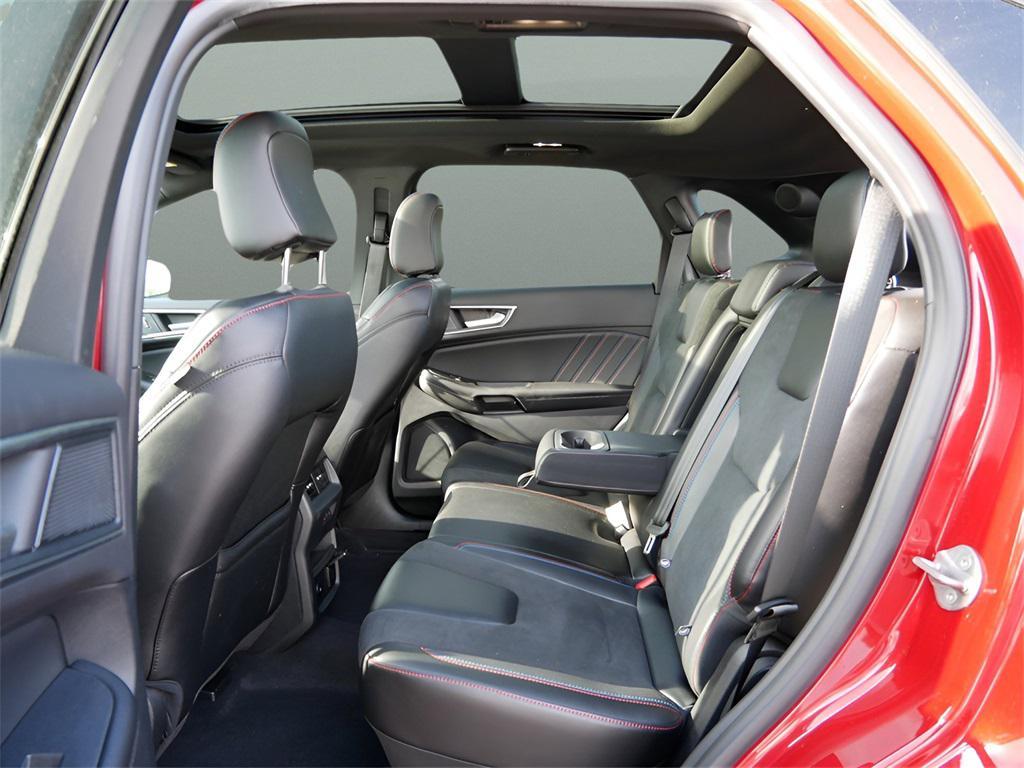used 2024 Ford Edge car, priced at $39,995