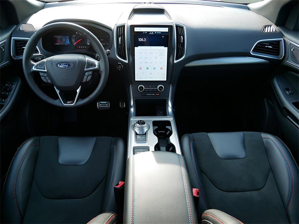 used 2024 Ford Edge car, priced at $39,995
