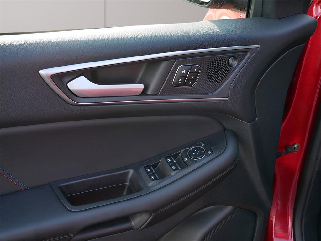 used 2024 Ford Edge car, priced at $39,995