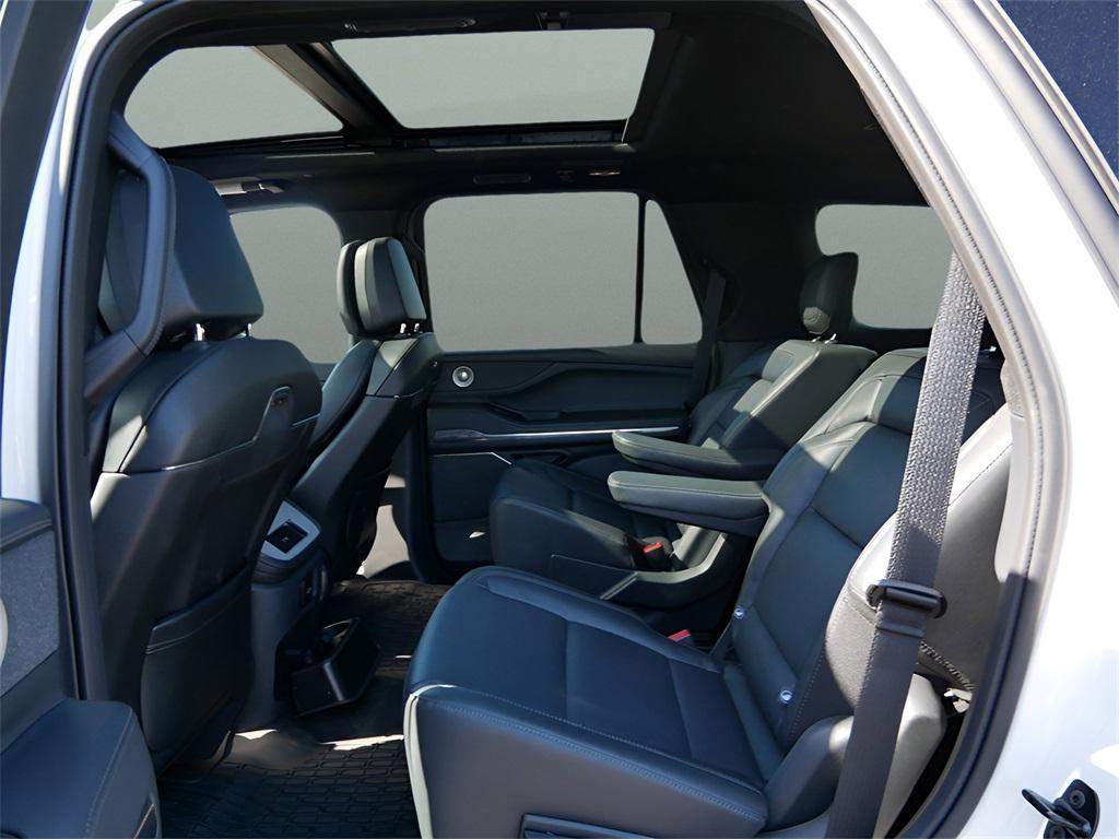 used 2025 Lincoln Navigator car, priced at $102,995
